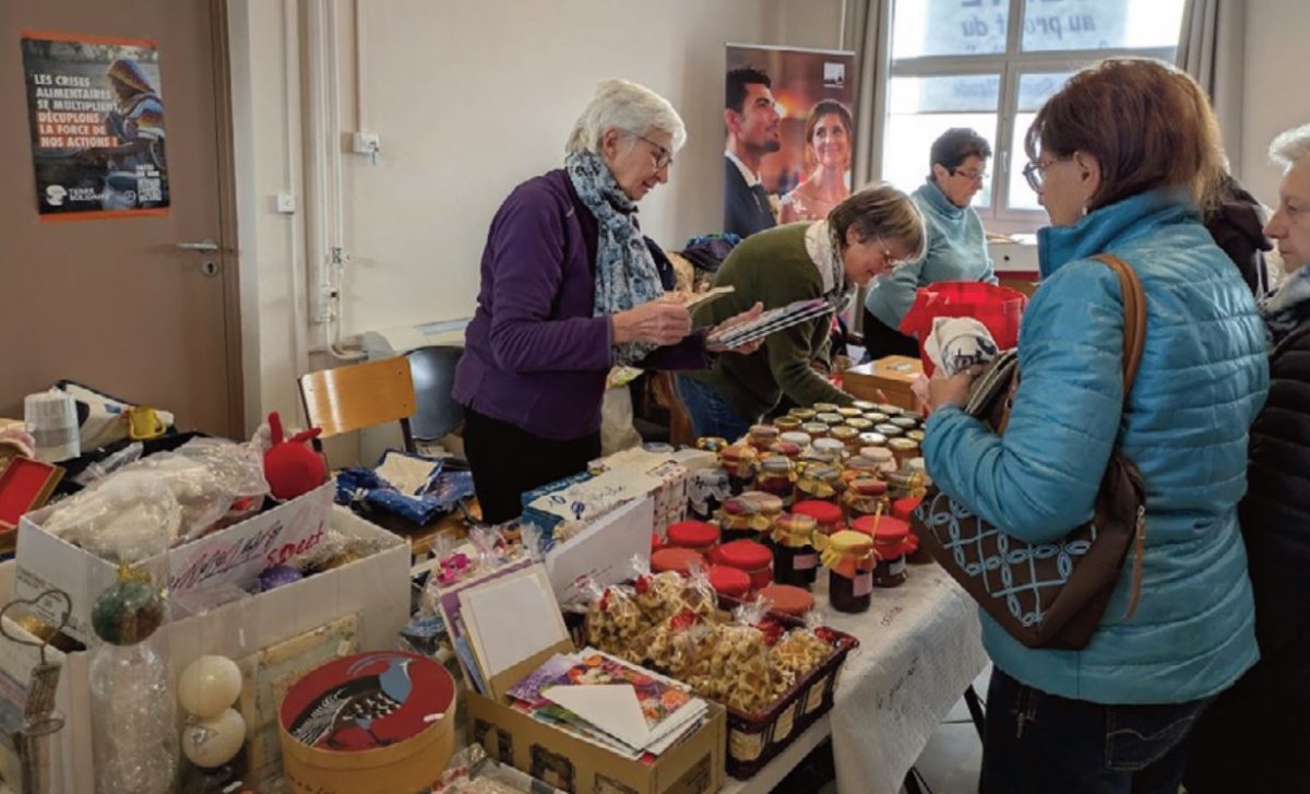 Vente du Secours Catholique